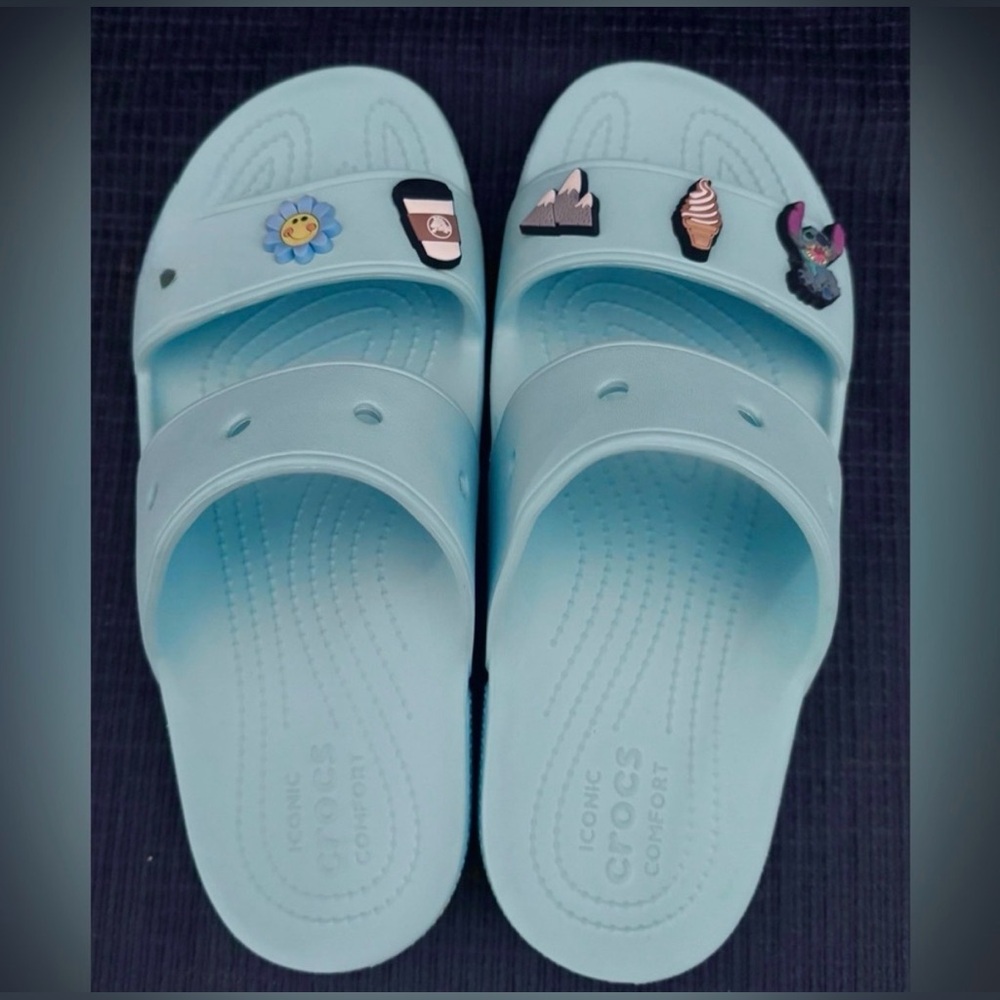 ☀️ CROCS Sandals in Light Blue W11 M9 with Charms ~ Excellent Worn